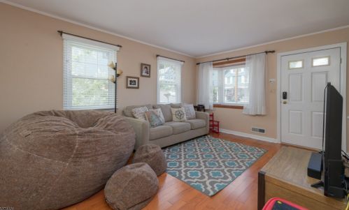 12 Searing Ave, Morristown, NJ 07960-5016