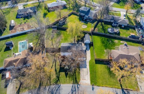 533 Magnolia Dr, Crown Point, IN 46307-8423