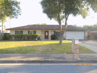 218 Starcrest Dr, Brownsville, TX 78521-3538