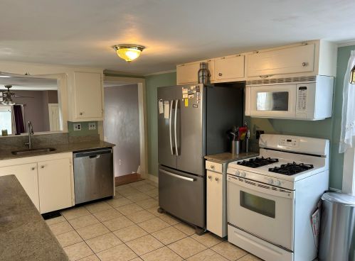 177 Weymouth Rd, Gray, ME 04039-9757