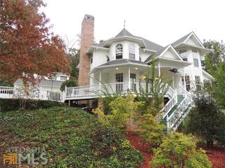323 Paradise Dr, Dawsonville, GA 30534-1627