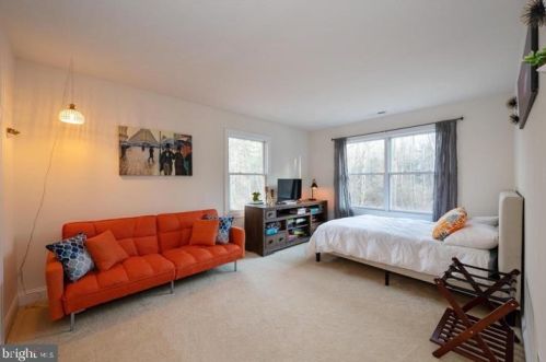 502 Cherry Valley Rd, Princeton NJ  08540-7681 exterior