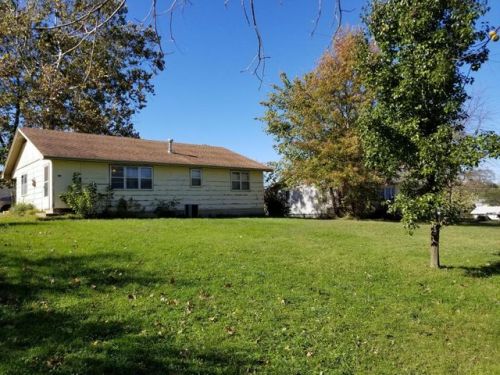 505 Church St, Stockton, MO 65785-9371