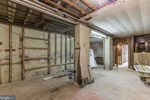 4709 Baltimore Ave, Philadelphia PA 19143-3118 exterior