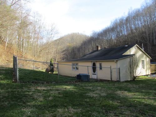 3877 Ravens Nest Branch Rd, Bandy, VA 24602-9413