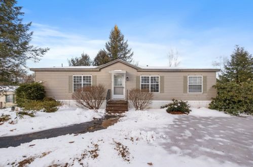 73 Dudley Cir, Laconia, NH 03246-1337