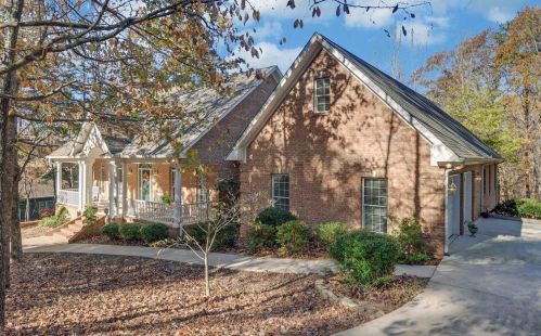 726 Plum Ln, Clarkesville, GA 30523-1446
