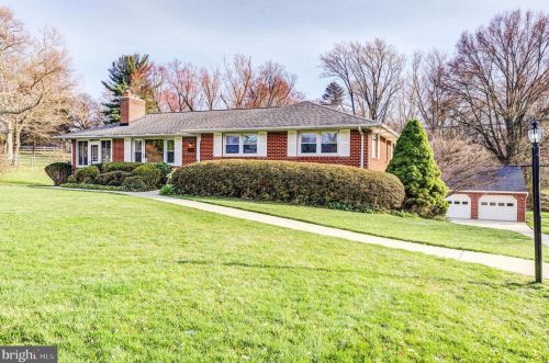 10709 Hunting Ln, Columbia, MD 21044-4206