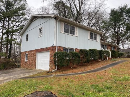 241 Quail Ct, Holly Springs, GA 30188-3822