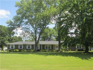 109 Picard Dr, Tullahoma, TN 37388-4903