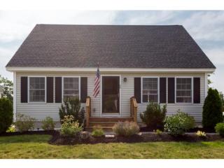 56 Hawthorne Cir, Somersworth, NH 03878-1635