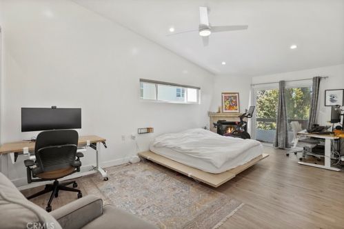 15751 Morrison St, Van Nuys CA  91436-1543 exterior