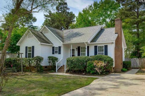631 Westwood Ln, Lexington, SC 29073
