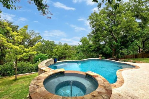 12804 Capella Trl, Austin TX  78732-1934 exterior
