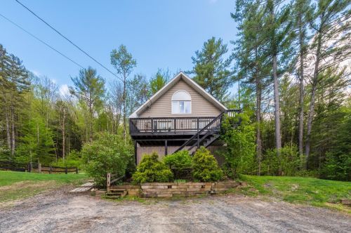 25 Sugarbush Ln, Grafton, NH 03240-3840