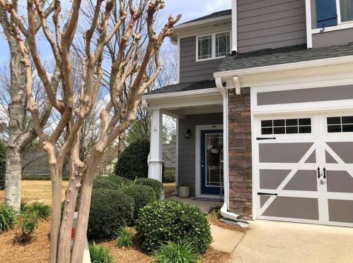 408 Oakview Ln, Holly Springs, GA 30114-1806
