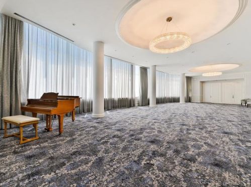 1040 Lake Shore Dr, Chicago IL  60611-1165 exterior
