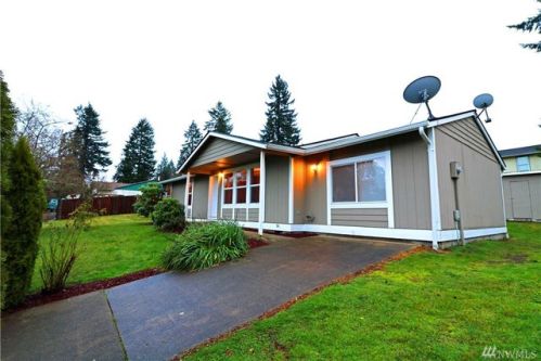 307 Cedar Ct, Winlock, WA 98596-9777