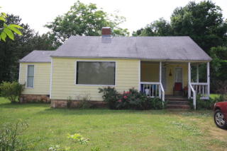 879 G St, Hamilton, GA 31811-5710