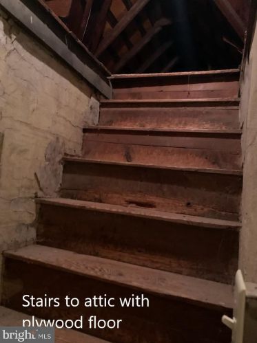 2852 Baltimore Pike, Hanover PA 17331-9643 exterior