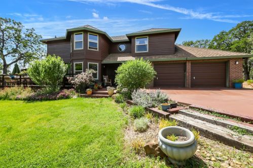11790 Dry Creek Ln, Browns Valley, CA 95918-9710