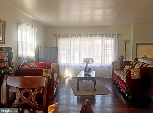 509 Bean Blossom Dr, Lancaster, PA 17603-6305