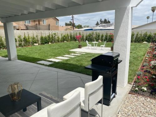 14412 Cordary Ave, Hawthorne CA  90250-8340 exterior