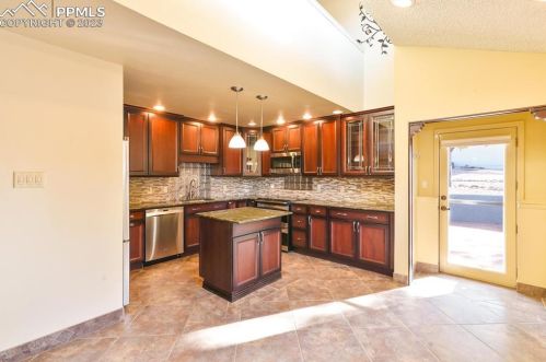 3112 Sunrise Cir, Canon City CO 81212-9174 exterior