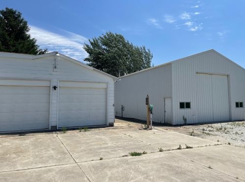 18501 Bauer Rd, Lorenzo, IL 60481-9130
