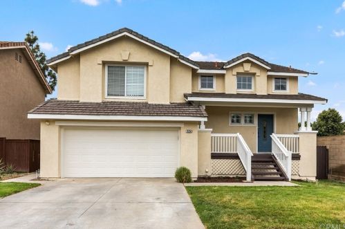 11250 Mathilda Ln, Riverside, CA 92508-6051