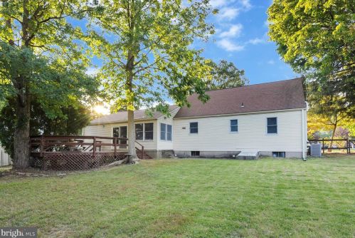 169 Upper Fry Rd, Trenton NJ 08628-2734 exterior