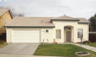 1408 Greenwood Ct, Tracy, CA 95376-5295