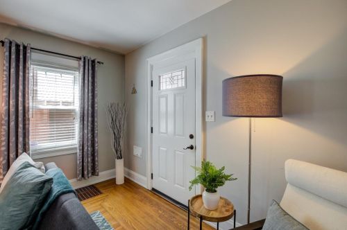 2925 Griest Ave, Cincinnati, OH 45208-2419