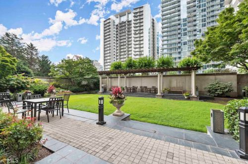 199 14th St, Atlanta GA  30318-7827 exterior