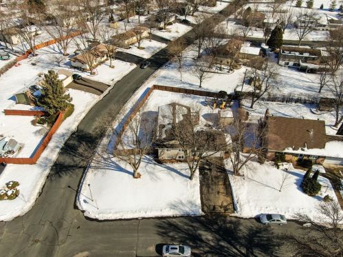 4050 Cinnabar Dr, Saint Paul MN  55122-2917 exterior