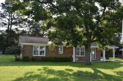 50 Hickory St, Metter, GA 30439-3715