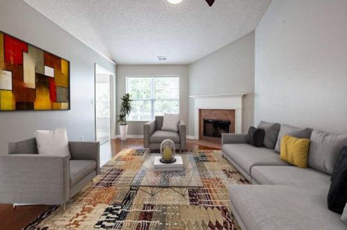 1400 Flanagan Mill Dr, Auburn, GA 30011-2612
