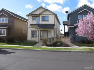 2370 Dogwood Ave, Eagle Crest, OR 97756-7085
