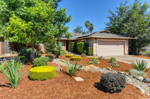 10495 Dolecetto Dr, Rancho Cordova, CA 95670-3640