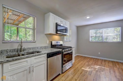 40 Harriette Dr, Stockbridge GA  30281-3867 exterior