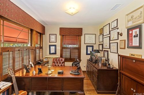 3573 Beechwood Pl, Riverside CA  92506-1214 exterior