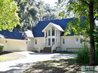 2 Galphin Ln, Savannah, GA 31411-1334