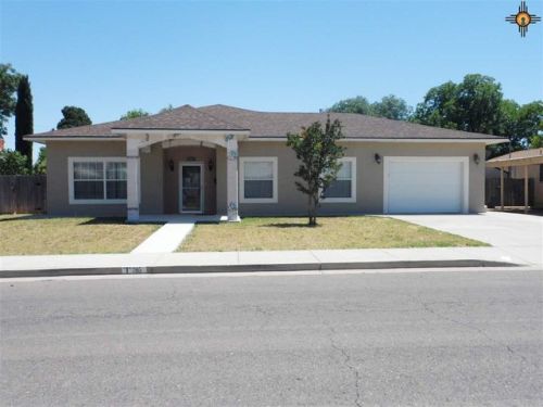 705 Mann Ave, Artesia, NM 88210-2305
