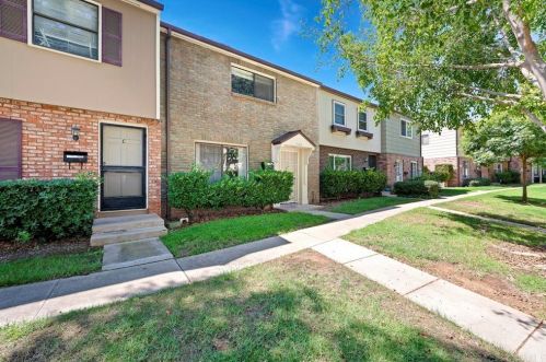 11915 Royal Rd, El Cajon, CA 92021-1356