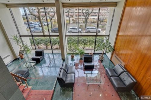 1203 River Rd, Edgewater NJ  07020-1456 exterior