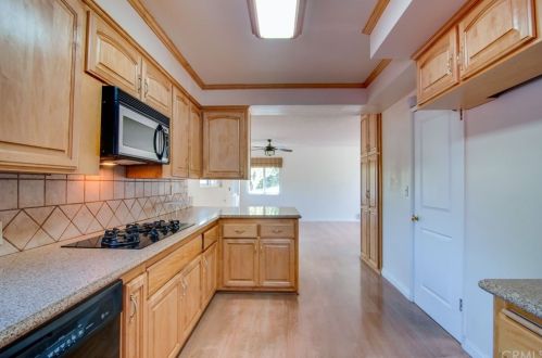 27010 Fond Du Lac Rd, Palos Verdes Estates, CA 90275-2266