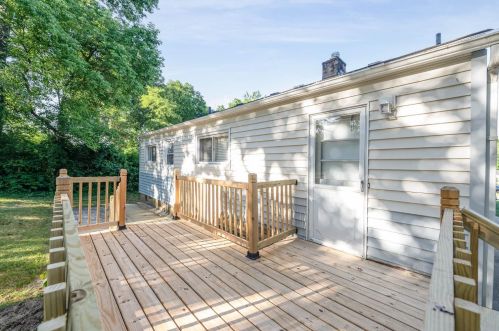 1050 Elda Ln, Cincinnati OH 45224-2705 exterior