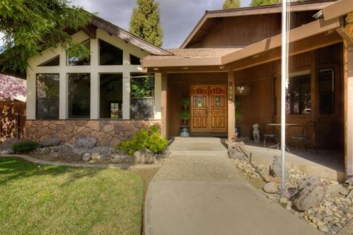 904 Sharnee Cir, Modesto, CA 95355-4661