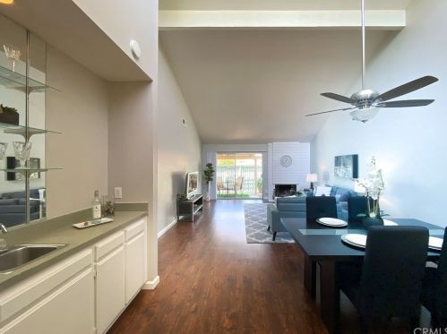 17251 Chestnut, Irvine CA  92612-2316 exterior