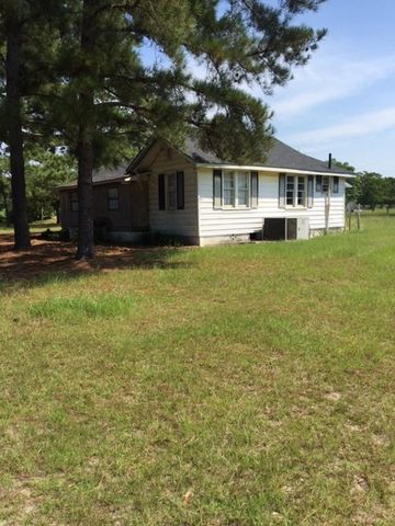 393 Red Oak Rd, Tifton, GA 31793-5303